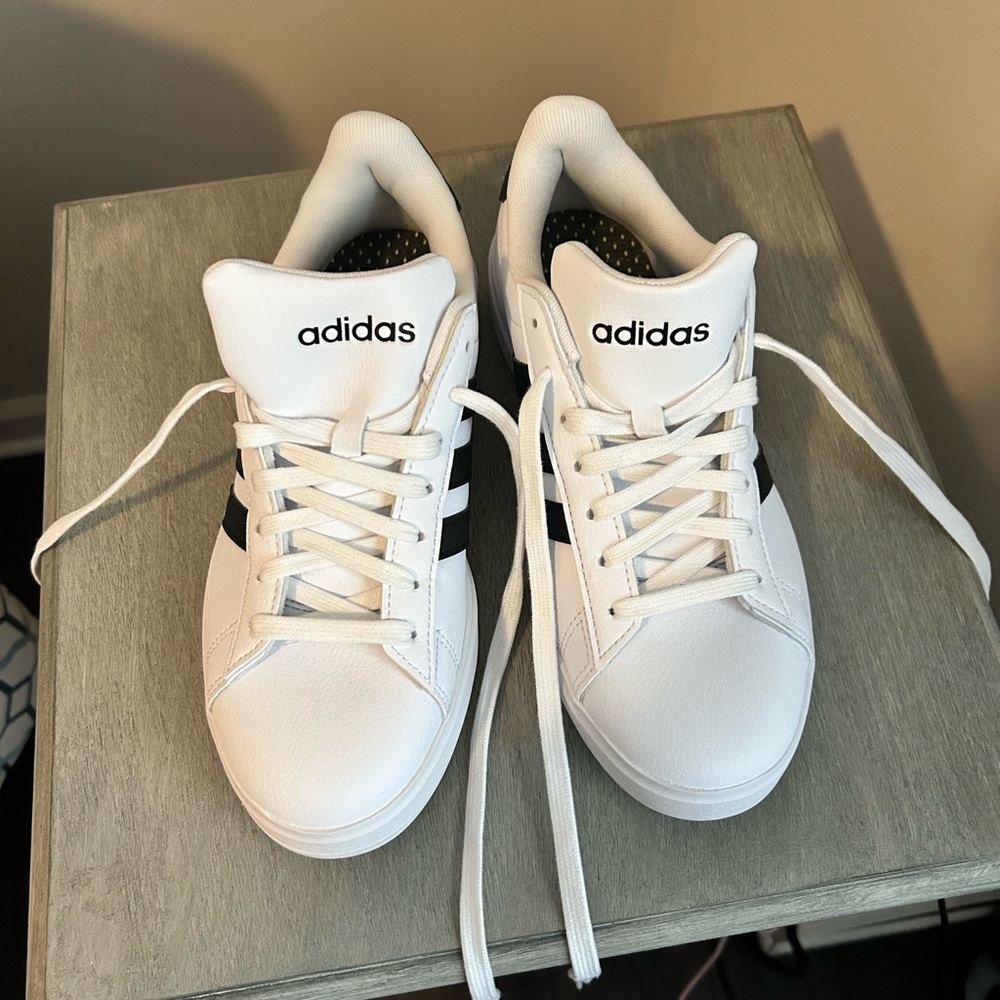 Adidas Grand Court Cloudfoam White Sneakers Black Stripes Size 6 New without Box - Picture 4 of 8